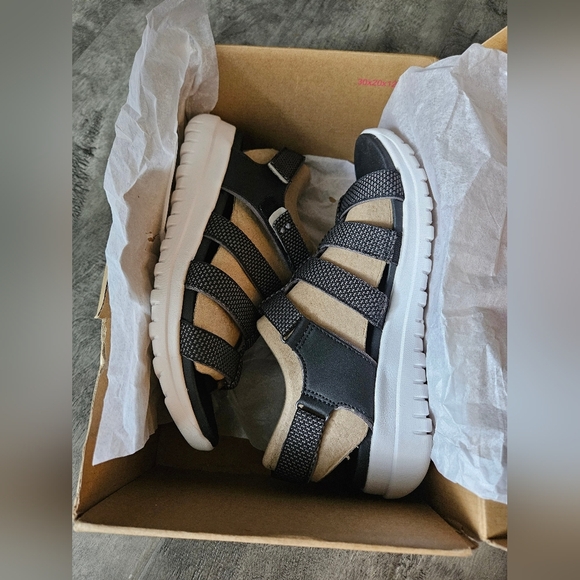 Ryka Iliana Sandals - Picture 2 of 6